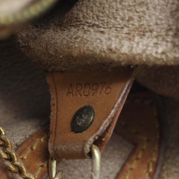 LOUIS VUITTON Monogram Bucket GM M42236 Handbag in Brown Coated Canvas for Women